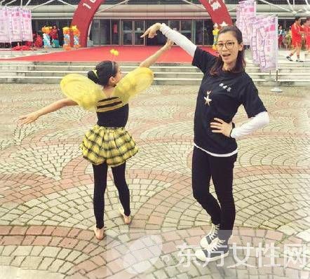 梧桐妹親手制作豹紋帽送咘咘 修杰楷爆與梧桐妹相處之道