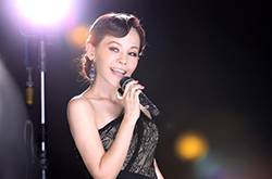 鐵肺歌后彭佳慧個(gè)人資料 彭佳慧曝老公曾求婚三次才成功