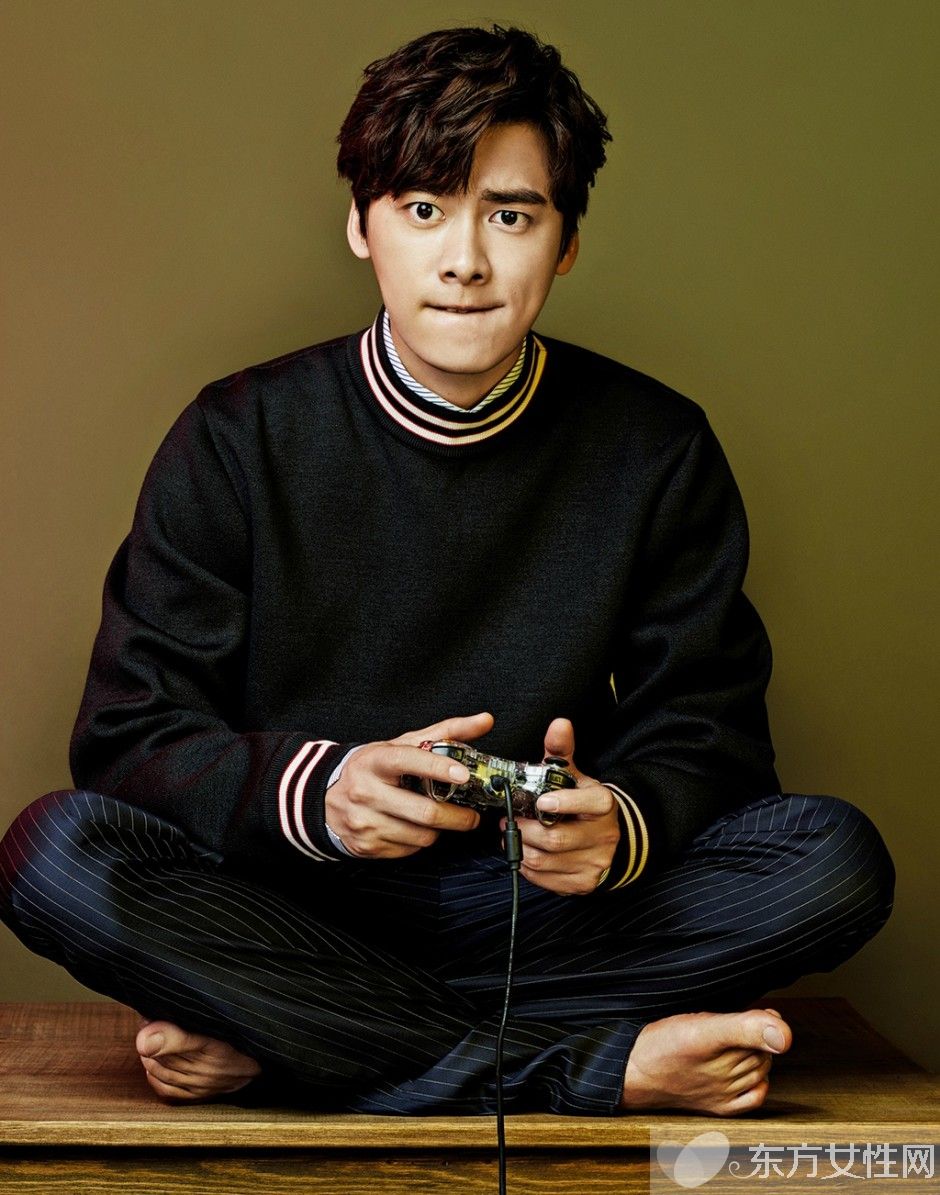 李易峰承認(rèn)曾與李多海交往 李易峰曝分手后心碎絕食