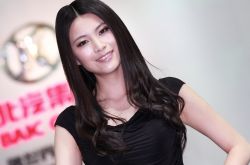 張鈺揭?jiàn)蕵?lè)圈潛規(guī)則事件 導(dǎo)演與某藝人性愛(ài)圖片曝光