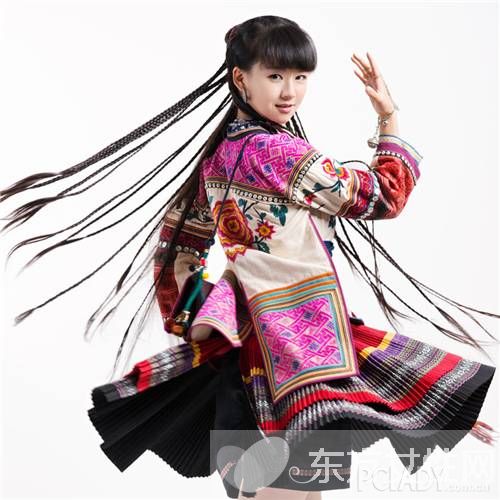 小彩旗比基尼照曝光 小彩旗與28歲老公上演老少戀