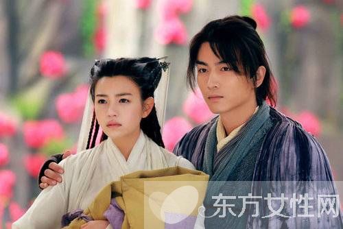 楊蓉陳曉結(jié)婚照曝光 曝陳曉趙麗穎分手原因太雷人