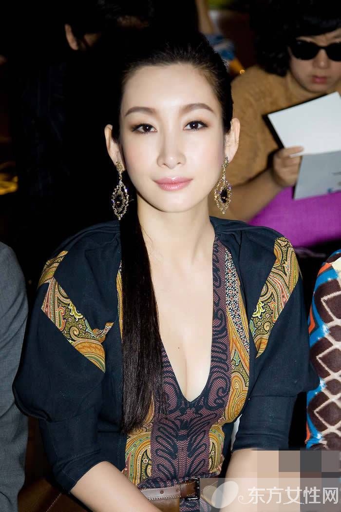 王新軍老婆秦海璐個人資料 揭與前妻唐靜離婚真相