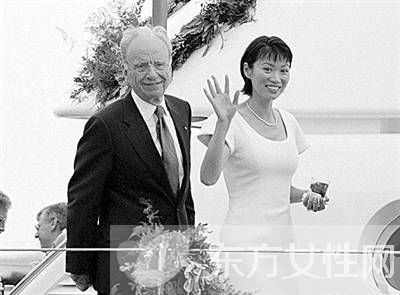 默多克妻子鄧文迪面相分析 鄧文迪個(gè)人資料曝光