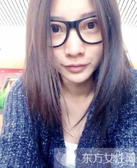 柳巖曬素顏照網(wǎng)友直呼嚇死人 各路明星素顏照大曝光