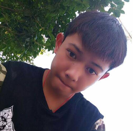 變形記鄭長城個(gè)人資料 父子相遇鄭長城卻持刀向父