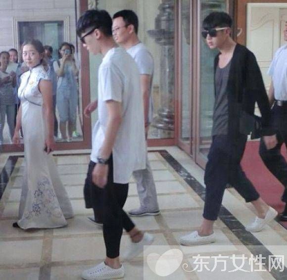 柯震東哥哥柯家洋大柯震東幾歲 柯家洋兄弟合照曝光