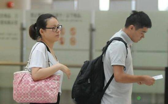 臺球王子丁俊暉女友張元元富二代背景及照片曝光