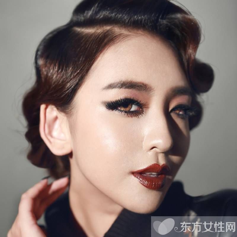 車模曹陽為圓車模夢放棄高考 進軍演藝圈曾拒拍色情片