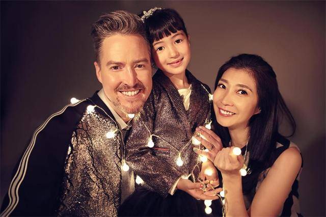 夏克立是誰 揭秘夏克立對Poppy性教育方式是什么