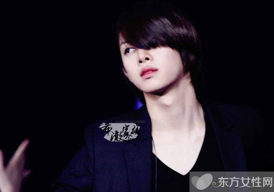 金希澈韓庚什么關(guān)系 揭秘韓庚解約金希澈為什么哭