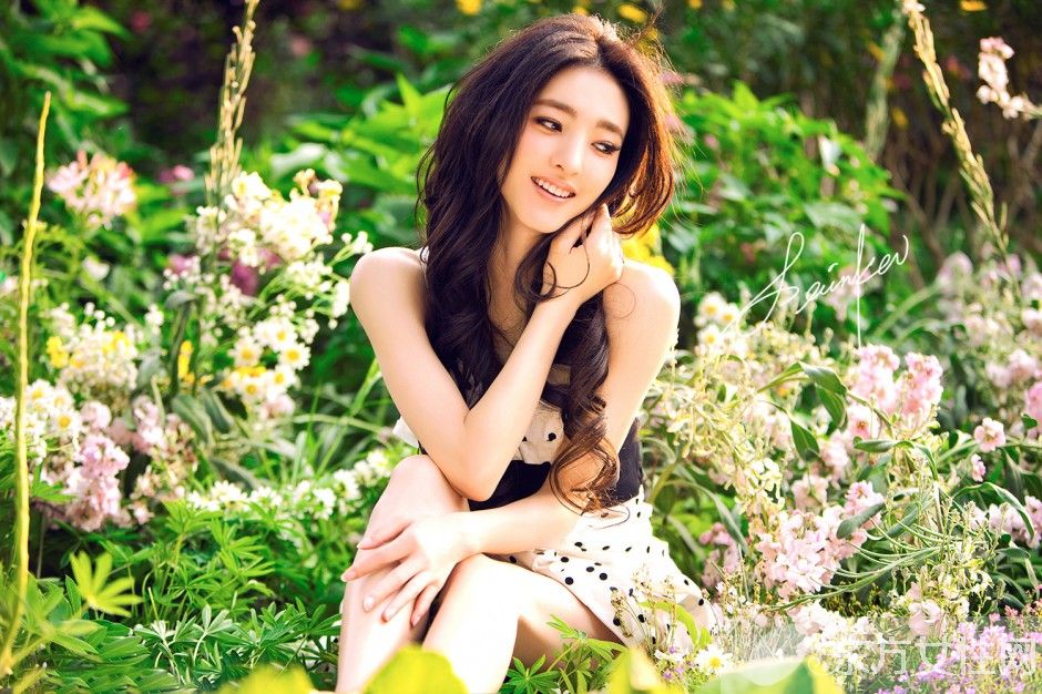 素顏女神王麗坤年齡多大 跳水露衛(wèi)生巾圖片曝光