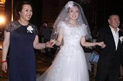 潘陽(yáng)的丈夫石磊個(gè)人資料 網(wǎng)爆潘陽(yáng)老公包養(yǎng)情人鬧離婚