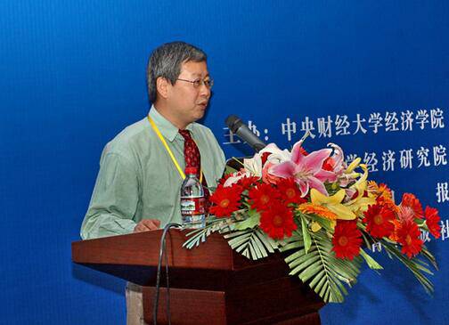 北大教授夏業(yè)良抵達(dá)美國(guó) 遭把大學(xué)生吐槽 別再禍害別人