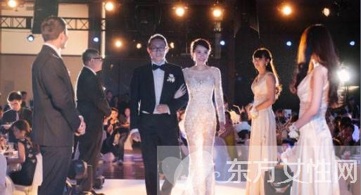 潘石屹兒子潘瑞結(jié)婚 新娘美艷動(dòng)人引發(fā)網(wǎng)友關(guān)注