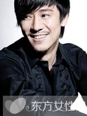 解小東近況被爆隱婚多年 兒子成年還 妻管嚴