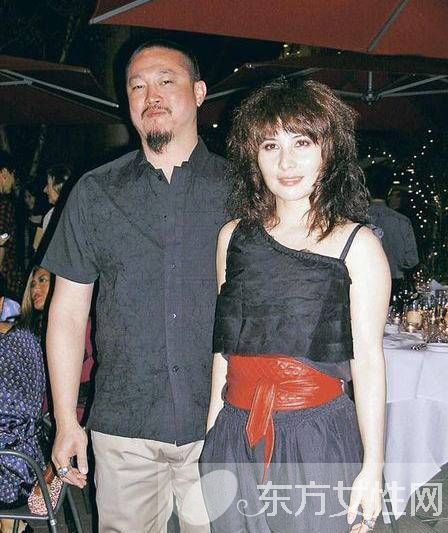 何超儀老公林子聰資料簡(jiǎn)介 何超儀自曝不良情史