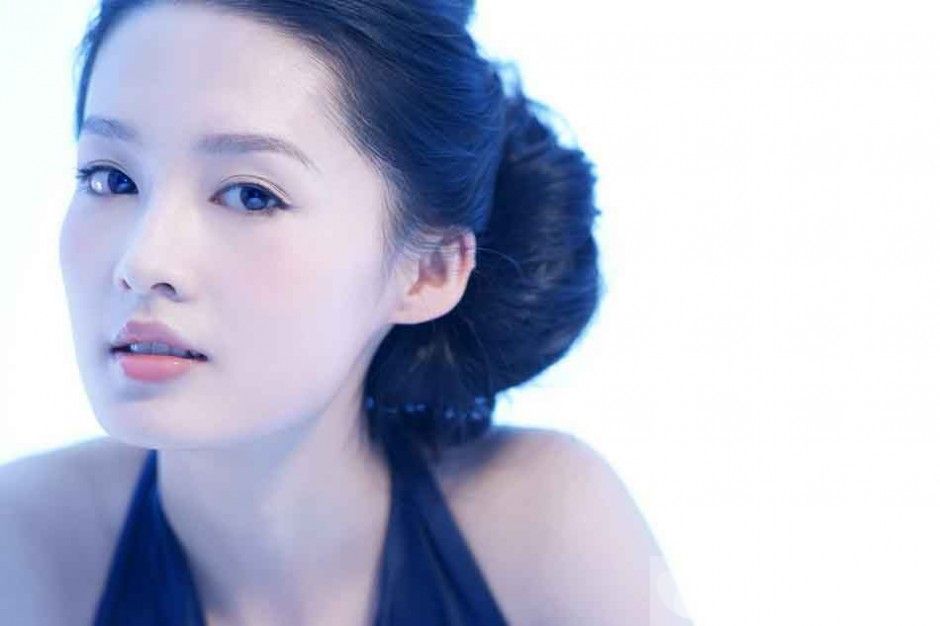 李易峰林允兒疑戀情曝光 揭李易峰前女友竟然是她