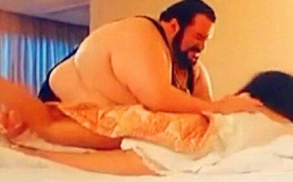 盤點拍激情戲受傷的女星 楊冪鼻子受傷血流不止