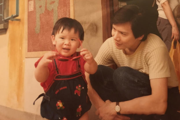 揭向華強(qiáng)黑社會背景 向華強(qiáng)玩過多少女明星