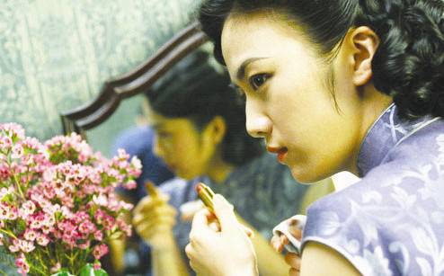 梁朝偉湯唯床戲疑真做 網(wǎng)友驚呼 有套