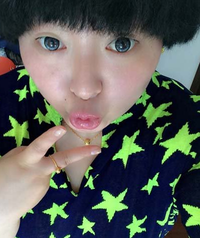 非誠(chéng)勿擾余燕家庭背景曝光 臺(tái)上一舉抱起寧財(cái)神