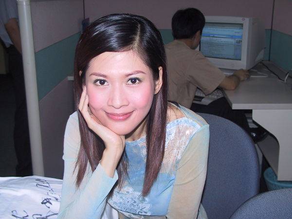 鳳凰女主播沈星慘遭整容失敗 沈星整容前后照片