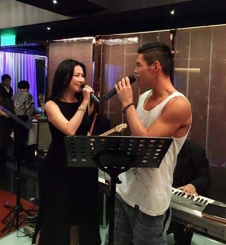 揭向華強(qiáng)黑社會背景 向華強(qiáng)玩過多少女明星