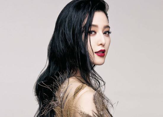 盤點(diǎn)拍激情戲受傷的女星 楊冪鼻子受傷血流不止