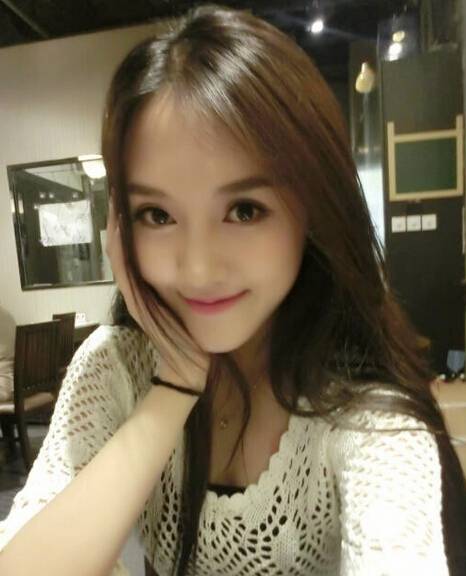 張鑫磊微博曬美照 陳建亮告白張鑫磊甜蜜牽手