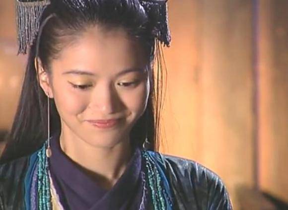 張智霖袁詠儀臺(tái)前秀恩愛 據(jù)說是假的