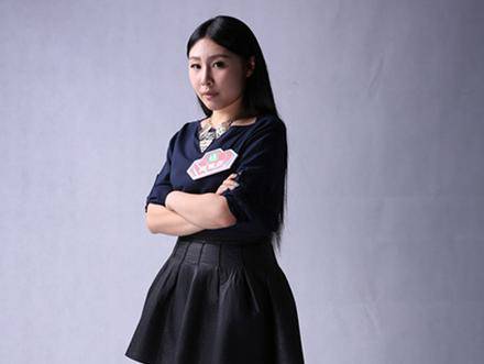 周紫卉炒股賺翻為父買(mǎi)車(chē) 少女股神愛(ài)好養(yǎng)豬遛鵝