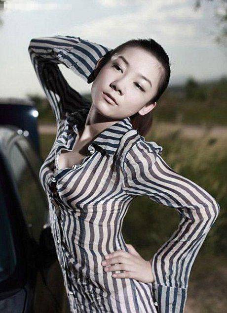 網(wǎng)絡(luò)紅人蘇紫紫全裸圖片 赤身露體接受采訪