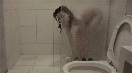 網(wǎng)絡(luò)紅人蘇紫紫全裸圖片 赤身露體接受采訪