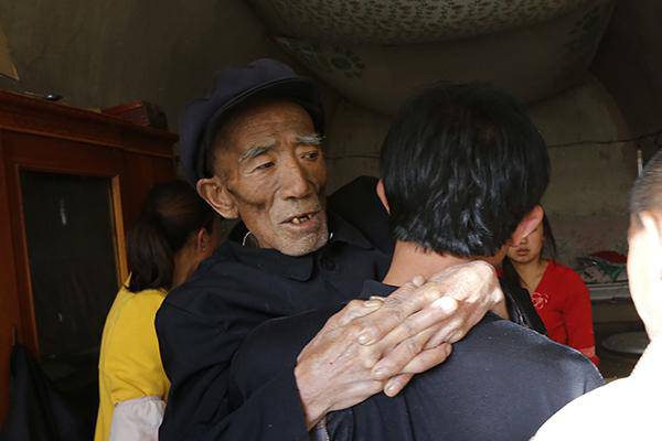  掛面爺爺 張世新因病逝世 舌尖2導演寫文緬懷