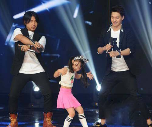 韓國(guó)舞蹈精靈羅夏恩 天天向上萌翻全場(chǎng)