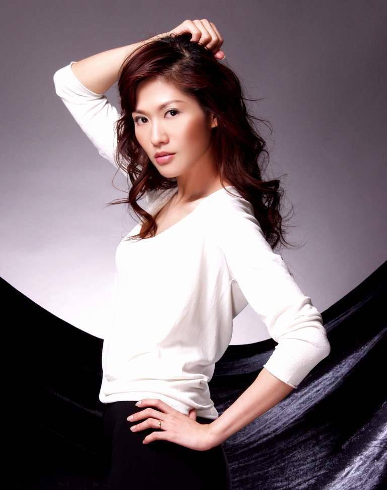 鳳凰女主播沈星慘遭整容失敗 沈星整容前后照片