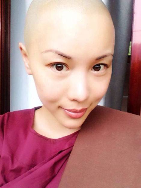 《我們約會吧》王譽霖剃頭修行 早期美艷照曝光