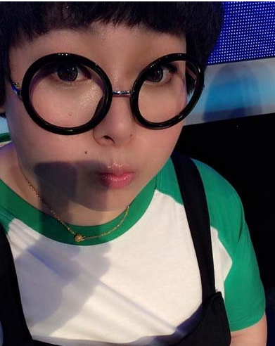 非誠(chéng)勿擾余燕家庭背景曝光 臺(tái)上一舉抱起寧財(cái)神