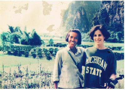  月亮媽媽 徐秀珍僅小學(xué)三年級文化 如今是精通11門國外語導(dǎo)游