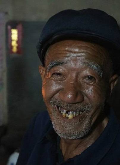  掛面爺爺 張世新因病逝世 舌尖2導演寫文緬懷