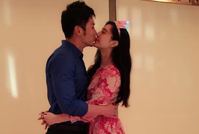 揭秘范冰冰家庭背景 范爺出身海軍世家爸爸是歌手