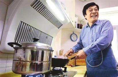 趙忠祥炸醬面的做法 甜面醬豆瓣醬要選六必居