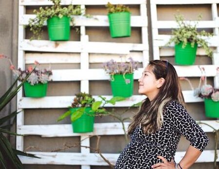 何潔曬二胎巨肚照 老公赫子銘家庭背景