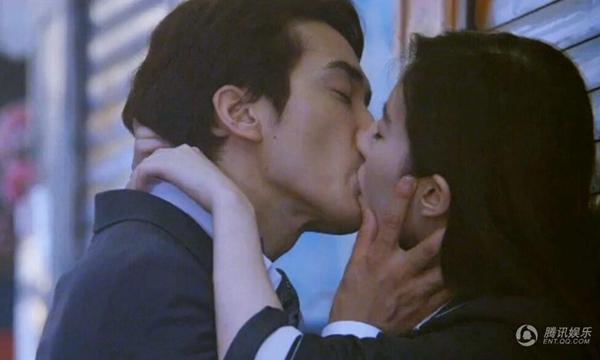 韓國(guó)瘋傳劉亦菲照片 劉亦菲登韓國(guó)搜索排行榜榜首