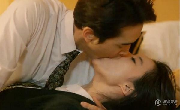 韓國(guó)瘋傳劉亦菲照片 劉亦菲登韓國(guó)搜索排行榜榜首