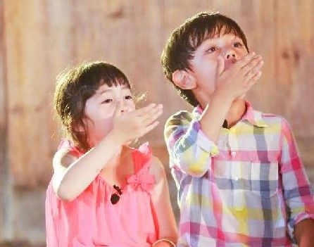 諾一夏天春晚或?qū)⒑象w同臺(tái)演出 夏克立未否認(rèn)