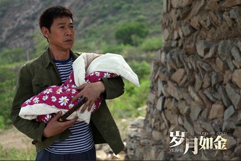 張豐毅妻子霍凡年齡多大 霍凡張豐毅很相愛(ài)