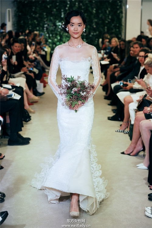 穿它們還真需要勇氣 2016最新春夏婚紗發(fā)布