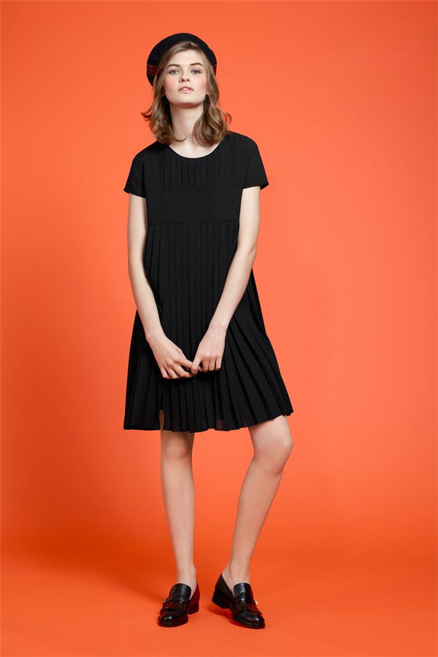 Paule Ka 2015早秋女裝流行發(fā)布